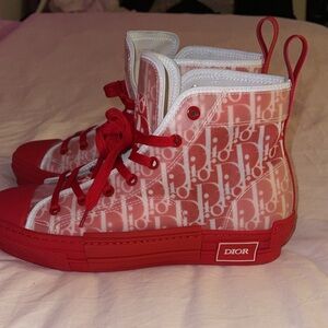 DIOR B23 HIGH TOP RED
Visitar >
OBLIQUE MENS SNEAKERS...